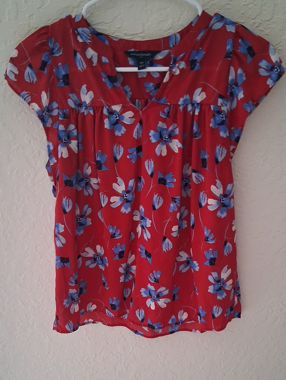 Banana Republic Red Floral Cap-Sleeve Blouse with Blue and White Flowers